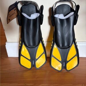 Capas Black and Yellow Snorkel Fins for Men Women Kids